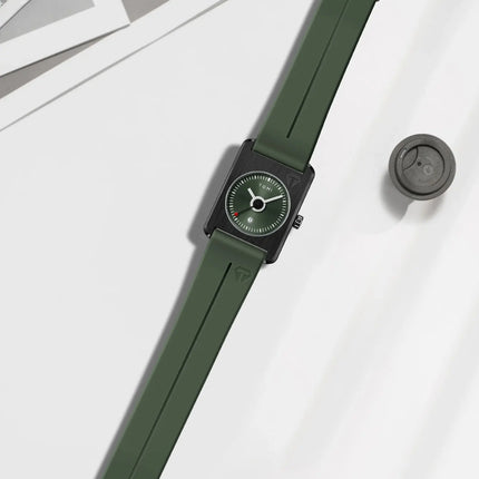 Men's fashion watches quartz watches square small dial wrist watches magnetic buckle watches simple leisure watches